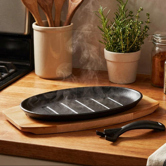 Savora Pre-Seasoned Cast Iron Sizzler, Wooden Tray