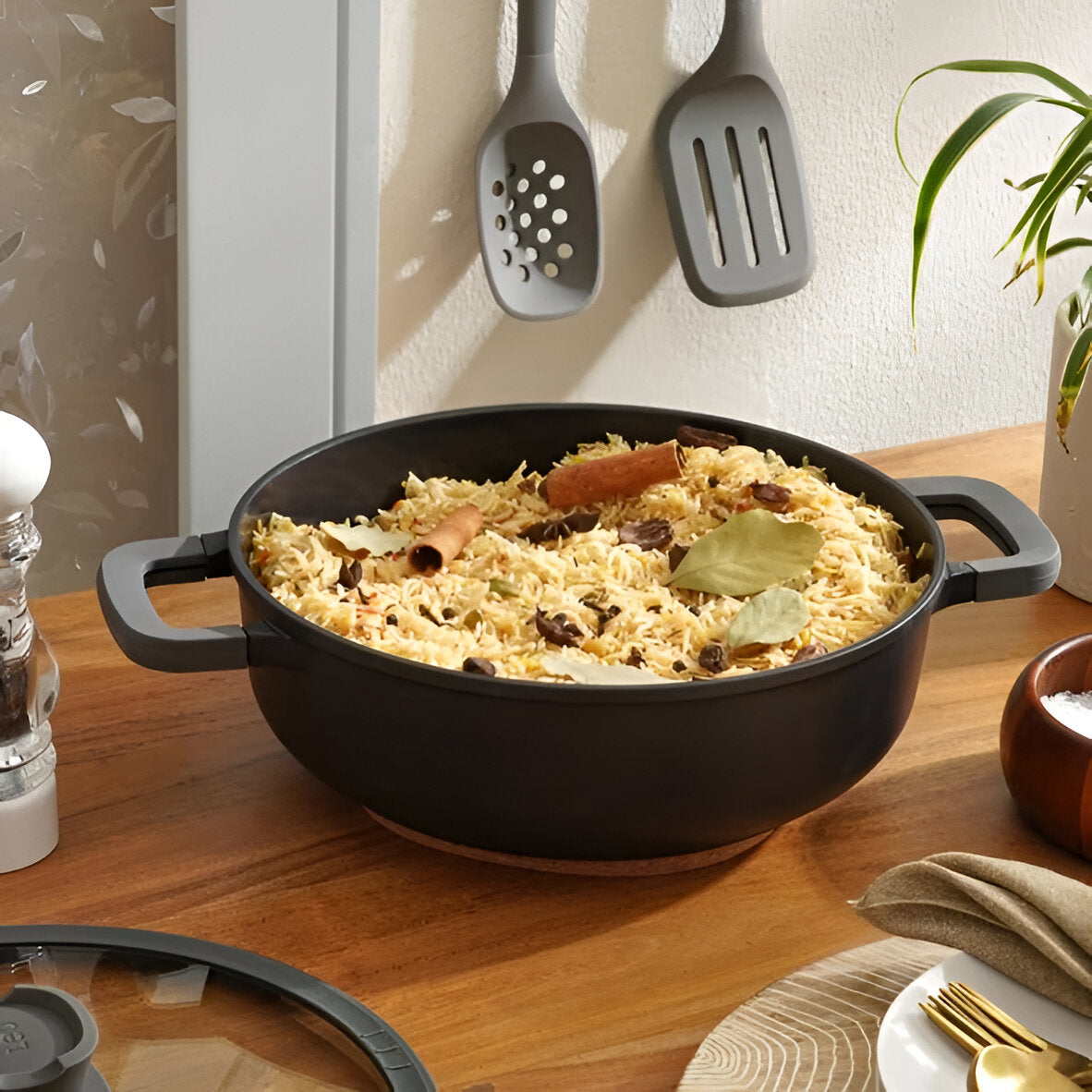 Onyx Ceramic Cooking Pot Non-Stick, Straining Lid