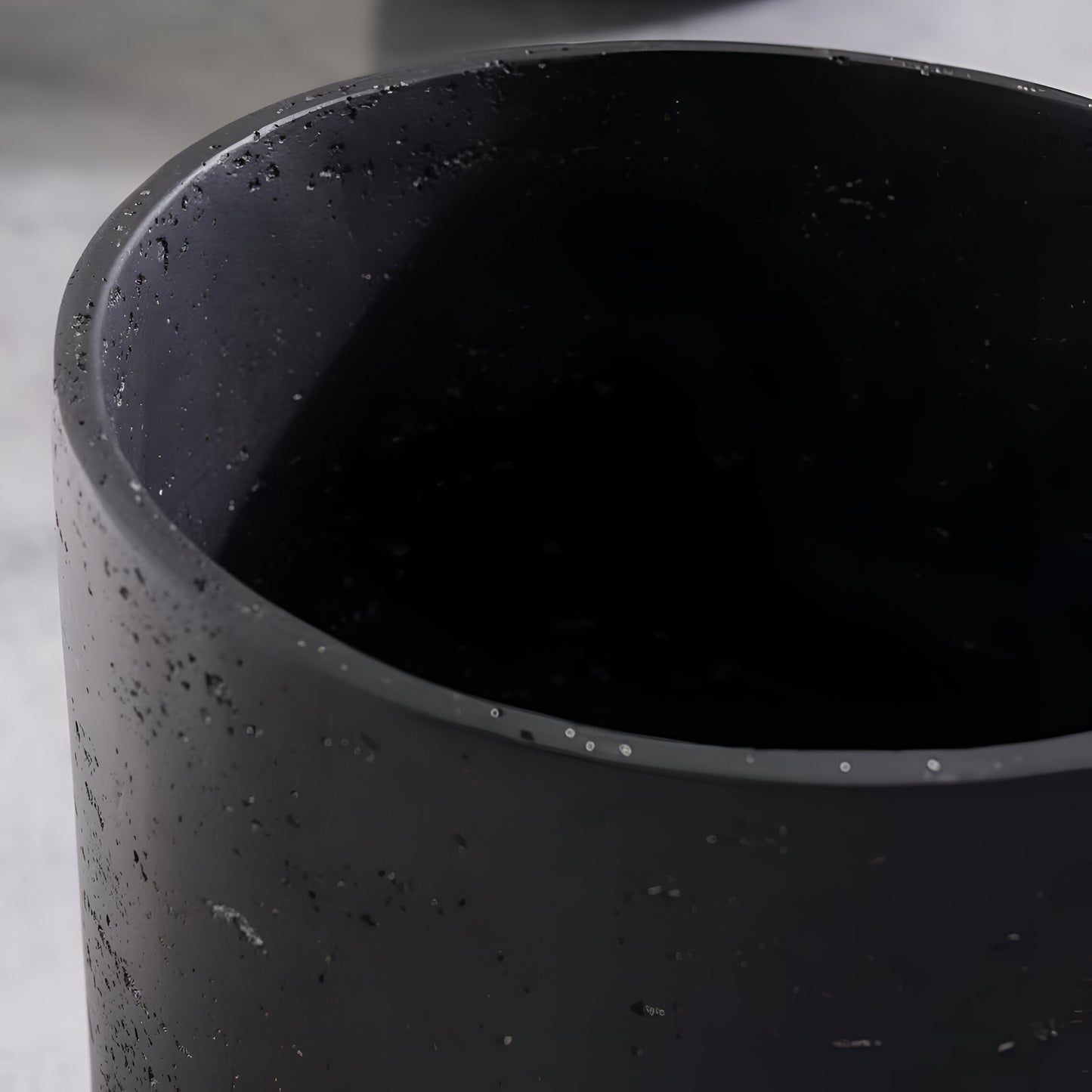 Noir Black Polyresin Waste Bin Round, Heavy Duty