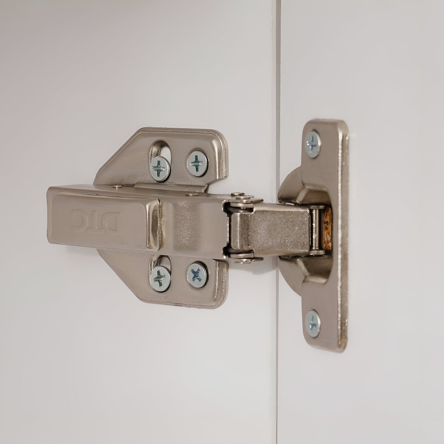 Solis White Medicine Cabinet Wall Mount, Mirrored Door